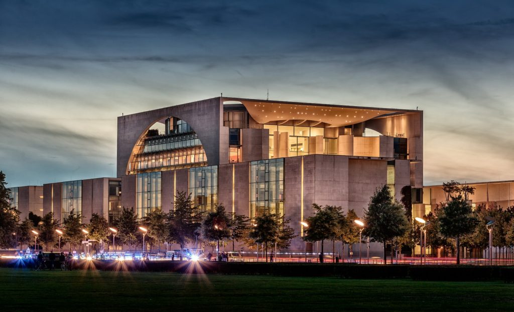 federal-chancellery-637999_1920